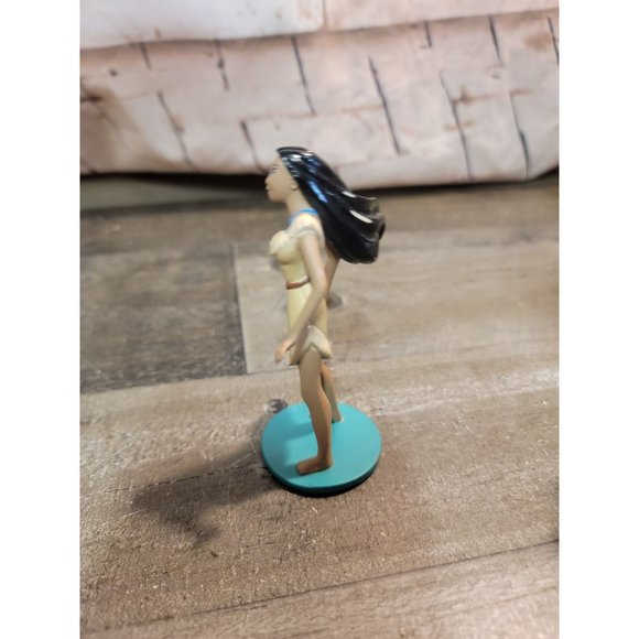 Pocahontas princess Disney toy figure doll - Picture 2 of 5